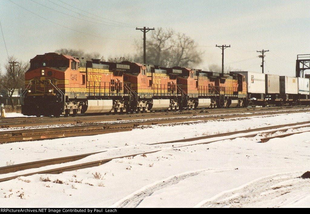 Intermodal rolls west